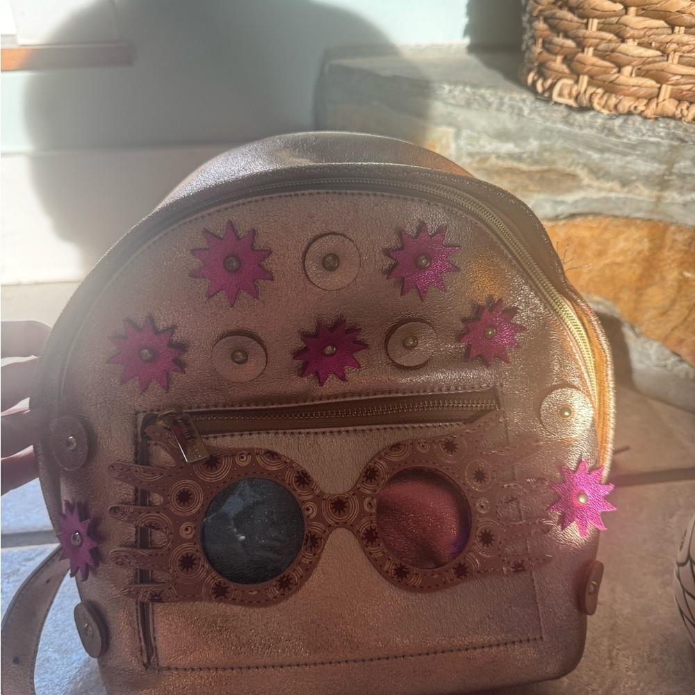 Danielle Nicole Harry Potter Luna Lovegood Spectrespecs Mini Backpack Rose Gold - Picture 6 of 8